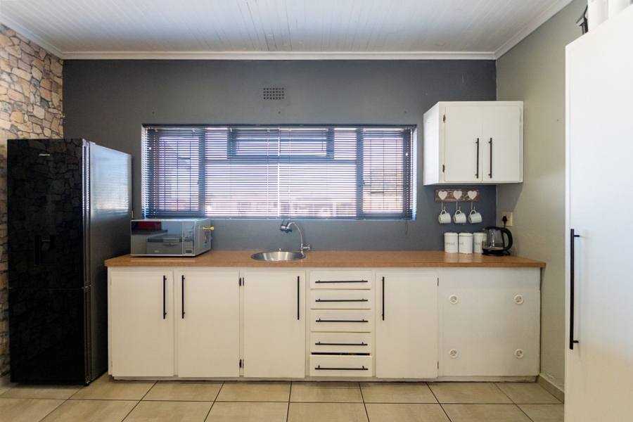 4 Bedroom Property for Sale in Laaiplek Western Cape